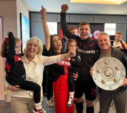 Elmaze Xhaka with her family